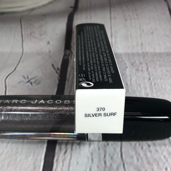 🛍🛍SOLD Marc jacobs enamored lipgloss 370 silver surf - Picture 3 of 3